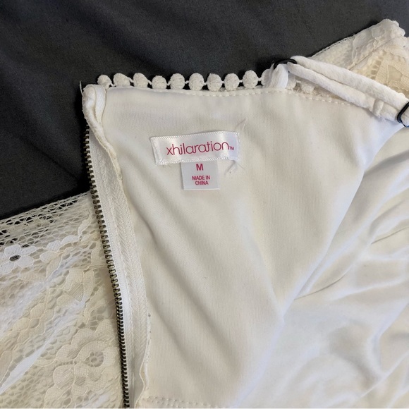 Xhilaration White Lace Sweetheart Medium Dress - Picture 10 of 16